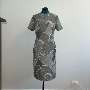Hugo Boss - Gray Floral size 10 dress.